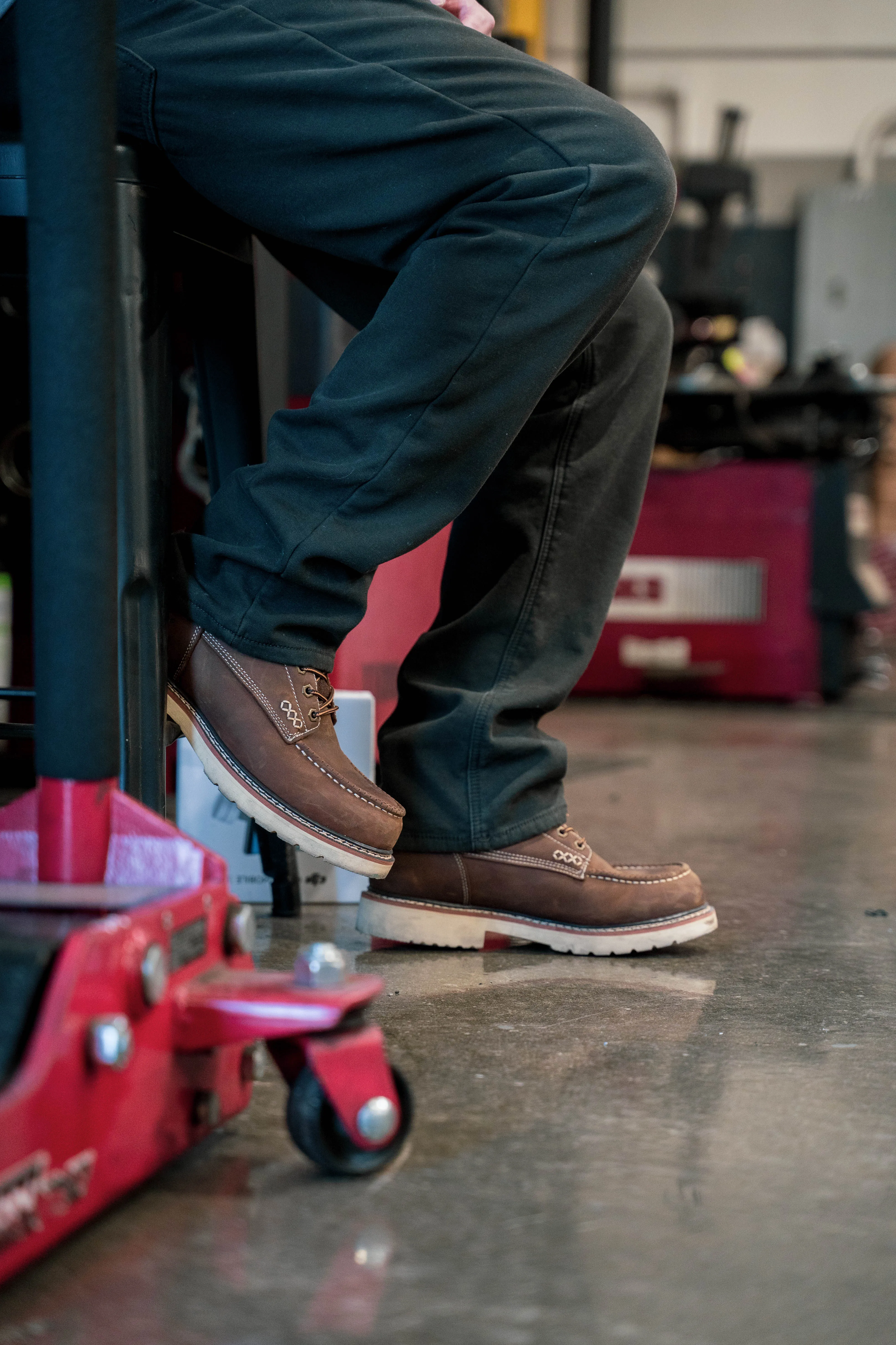 Apex: Men's 6" Moc Toe - Whiskey Brown 9190