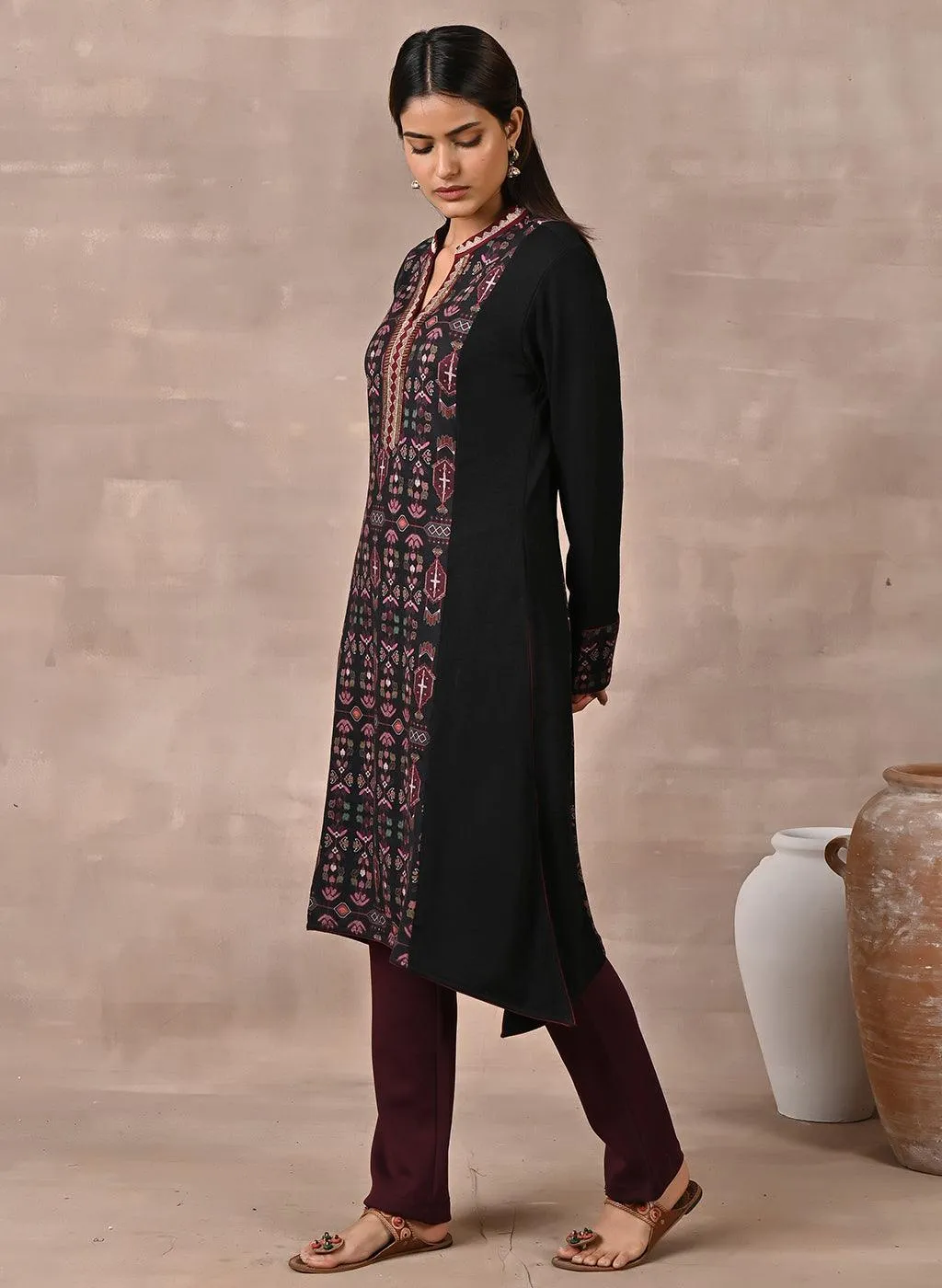 Black Solid Kurta with Tribal Embroidery and Curved Hem