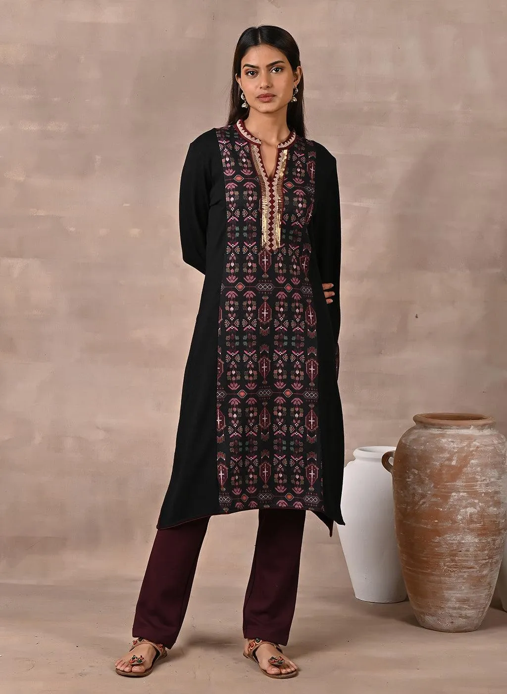 Black Solid Kurta with Tribal Embroidery and Curved Hem