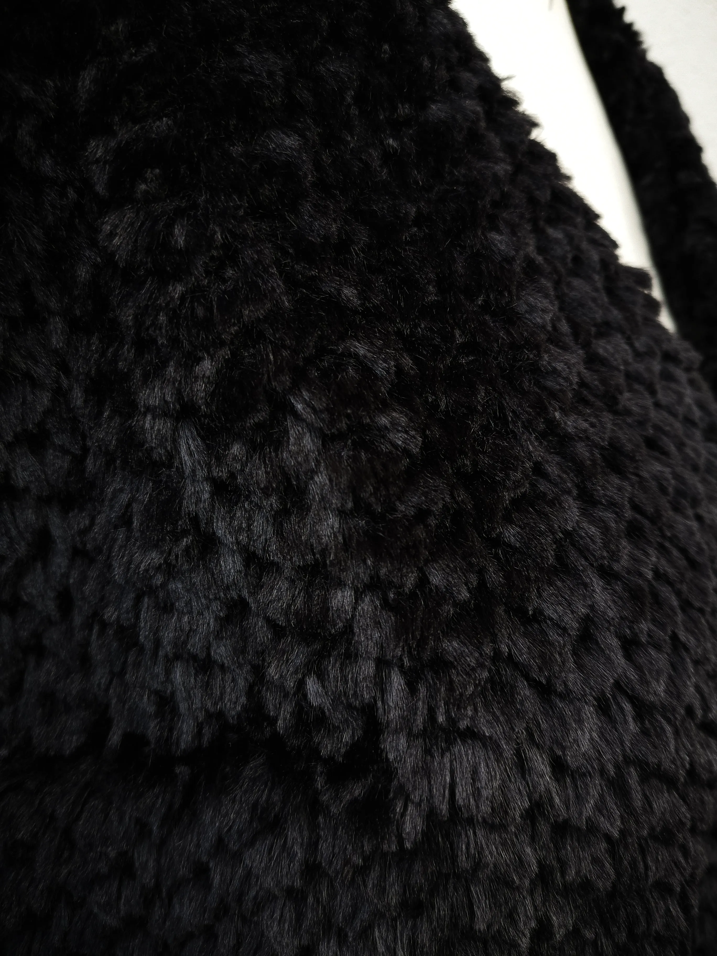 CARDIGAN - FAUX FUR black