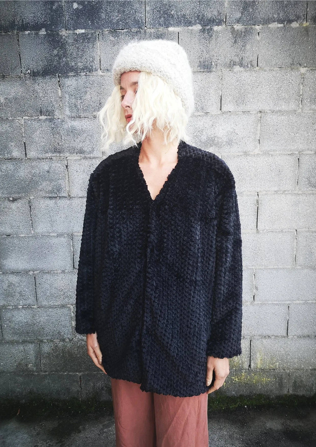 CARDIGAN - FAUX FUR black