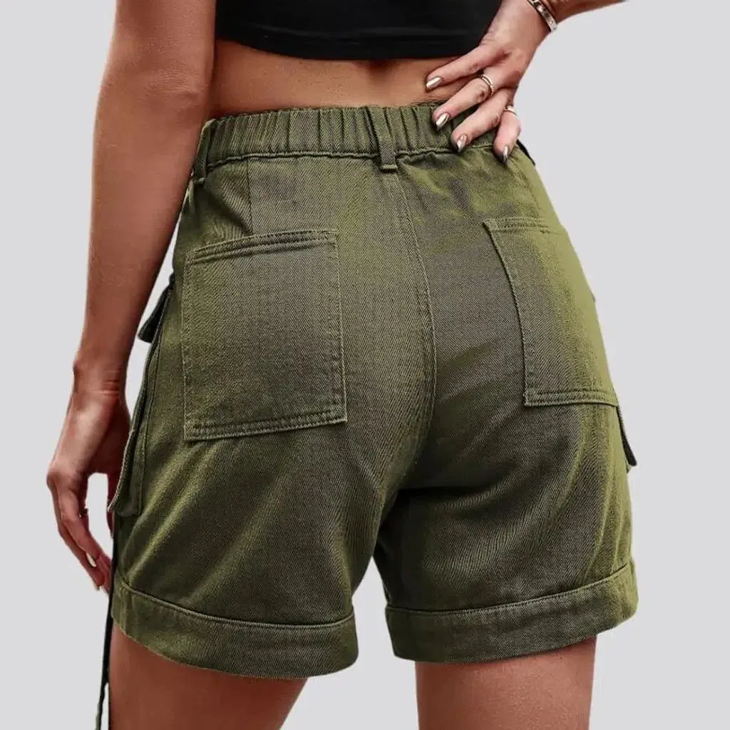 Cargo pocket-straps jeans shorts