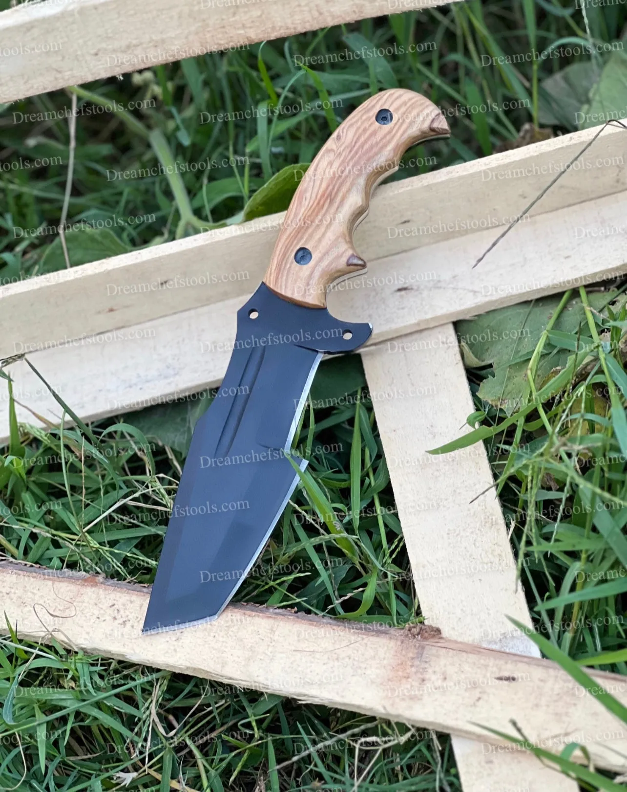 Handmade d2 powder coat tracker knife