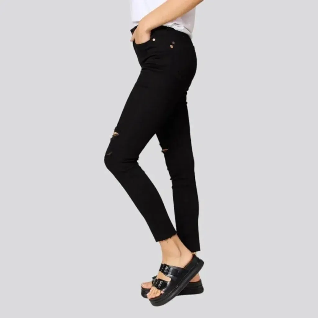 High-waist ripped jeans
 for women