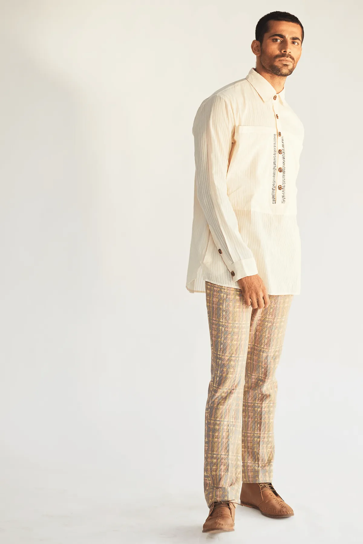 Ivory Long Shirt Jacket with Shirt and Mesh Faded Print Pants