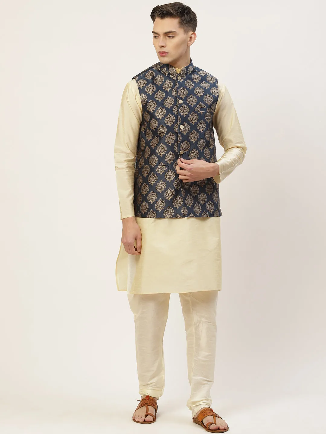 Men's Solid Kurta Pyjama With Floral Navy Printed Nehru Jacket