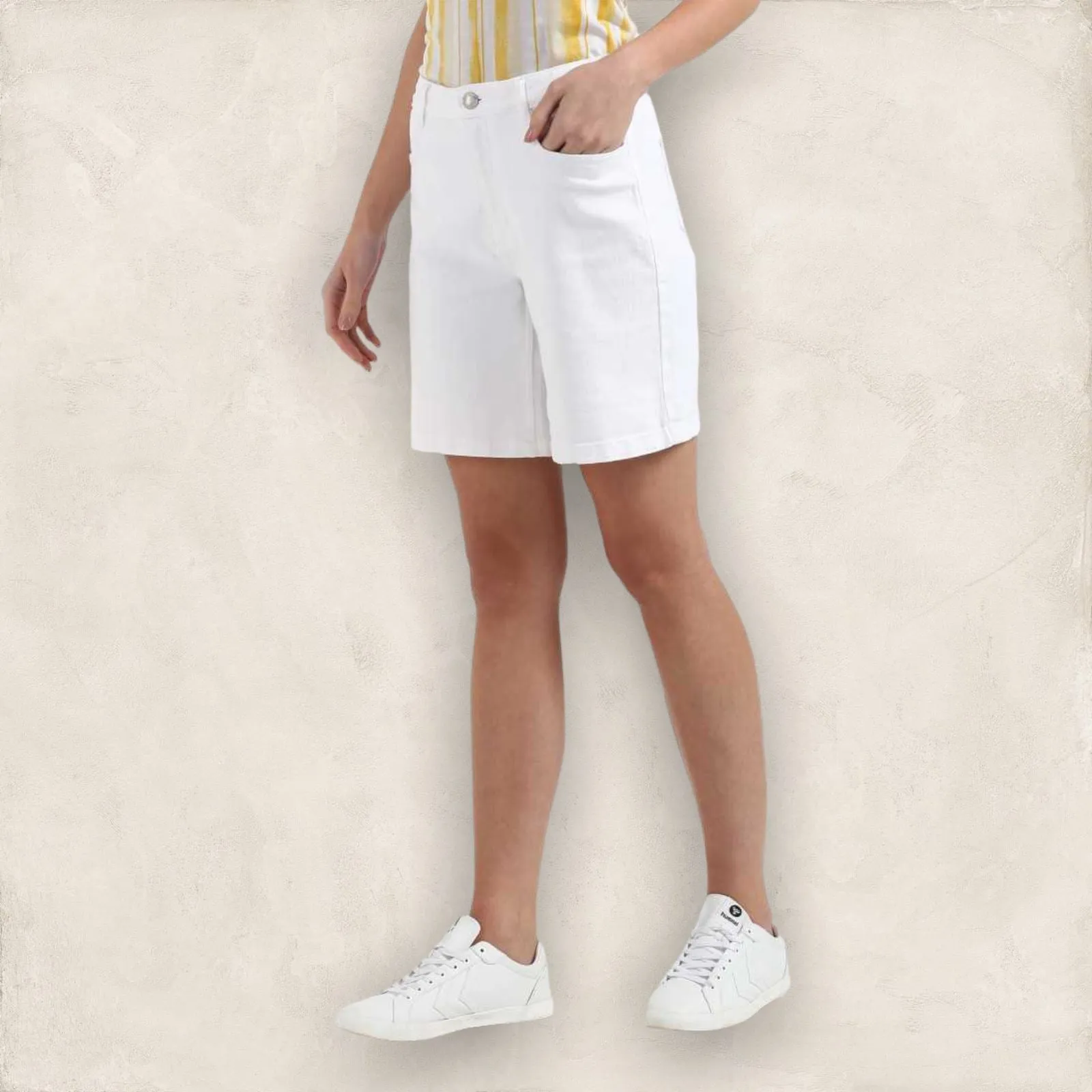 Pomodoro White Stretch Cotton Shorts  UK 16  US 12 EU 44 BNWT RRP £59.95