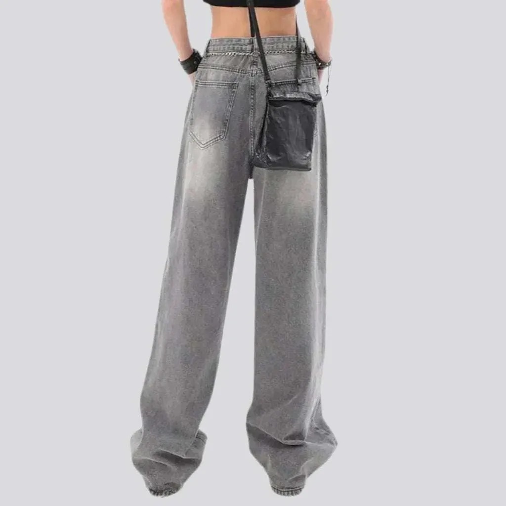 Sanded grunge jeans
 for women