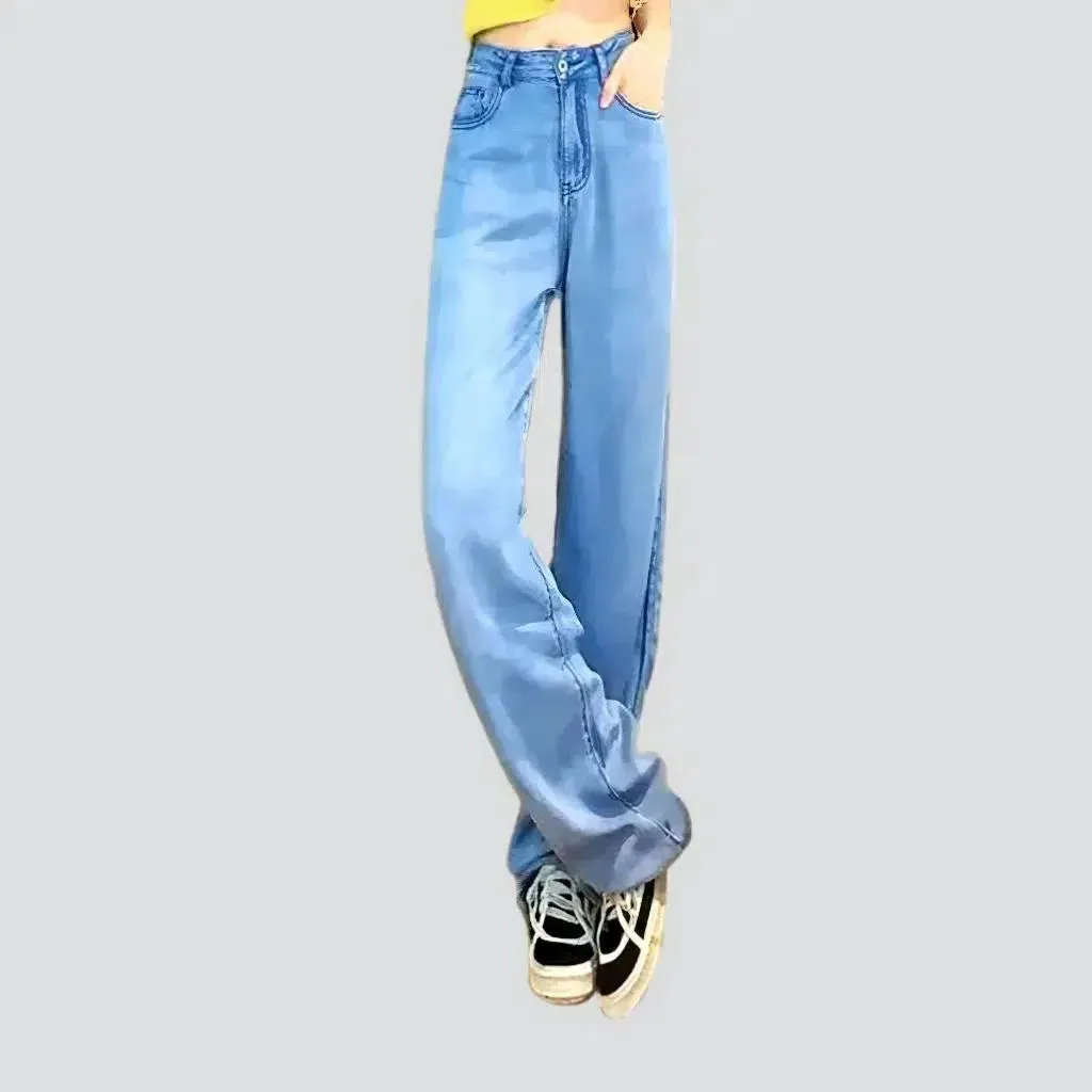 Straight light-wash jeans
 for women