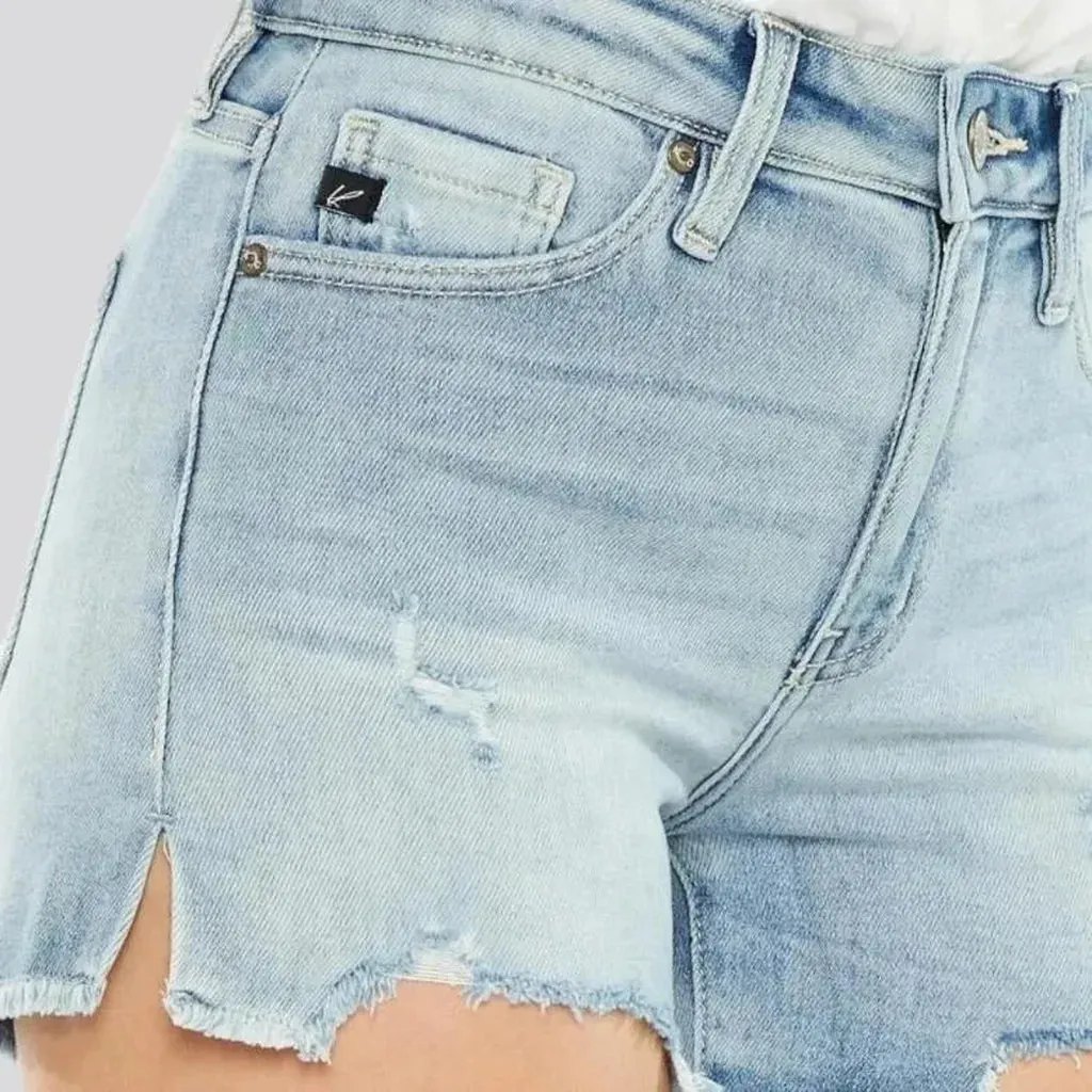 Straight tall-waisted jean shorts for ladies