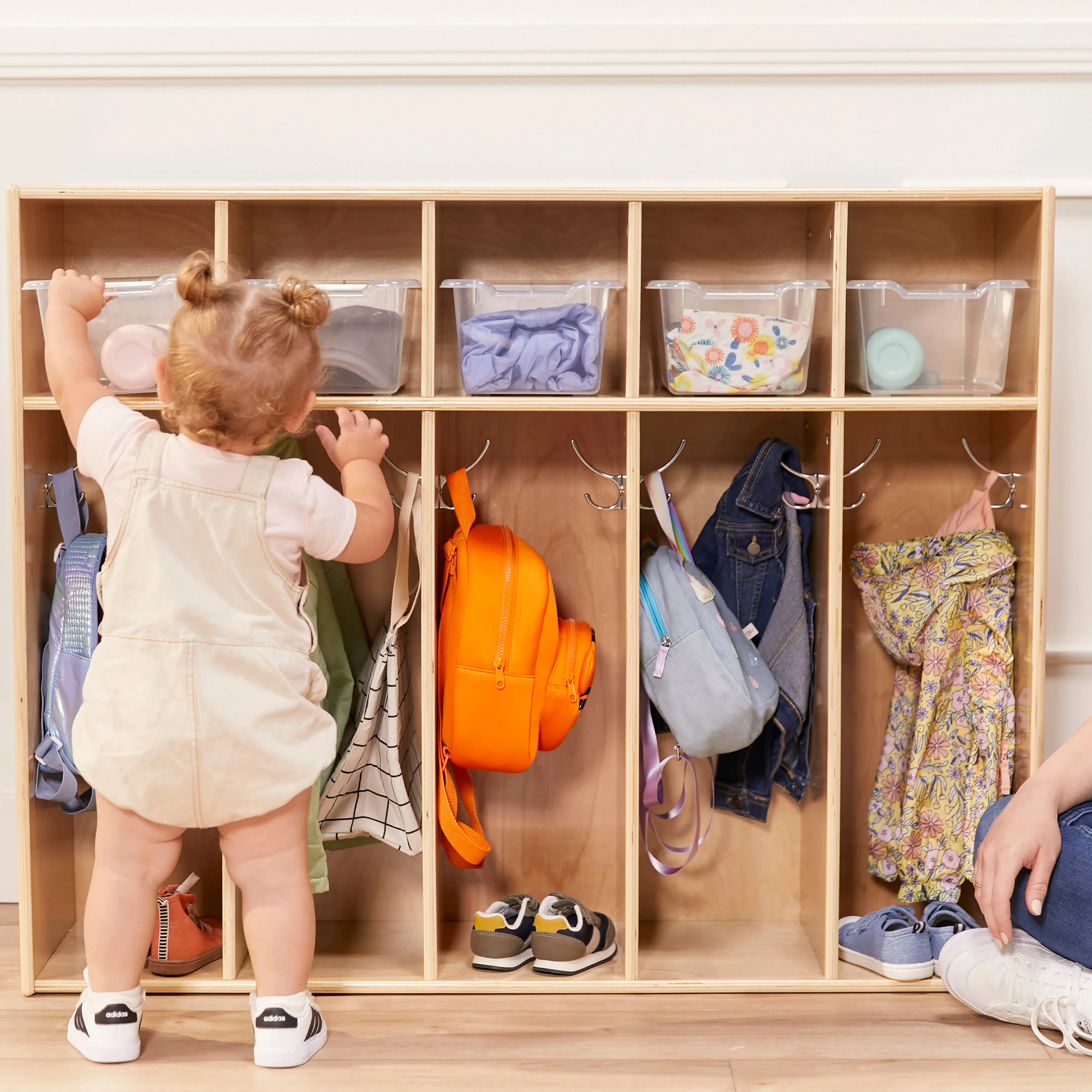 Streamline 5-Section Coat Locker with Scoop Front Storage Bins, Toddler Size, Natural