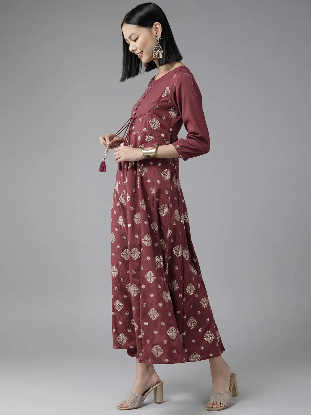 Women Burgundy Poly Rayon Dobby Kurta Set With Dupatta