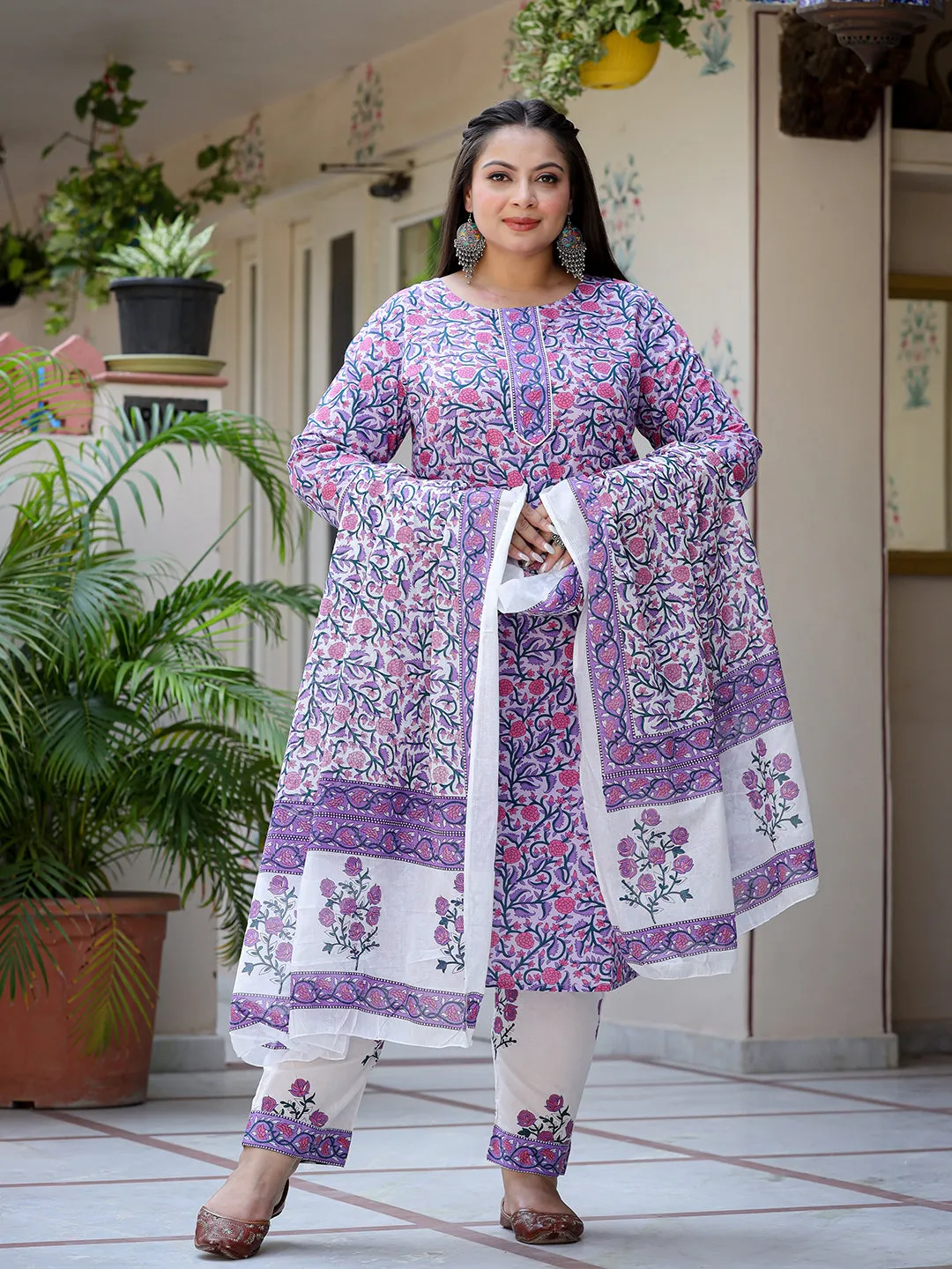 Women Plus Size Lavender Pure Cotton Kurta Set With Dupatta